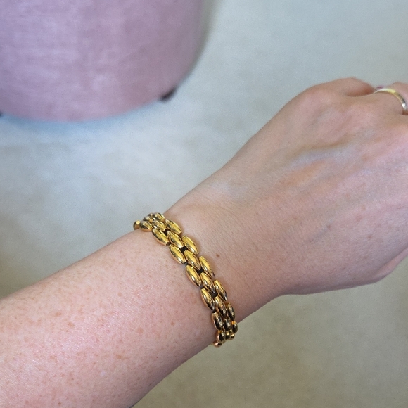 Vintage Trifari Gold-Tone Panther Chain Bracelet - Picture 6 of 6
